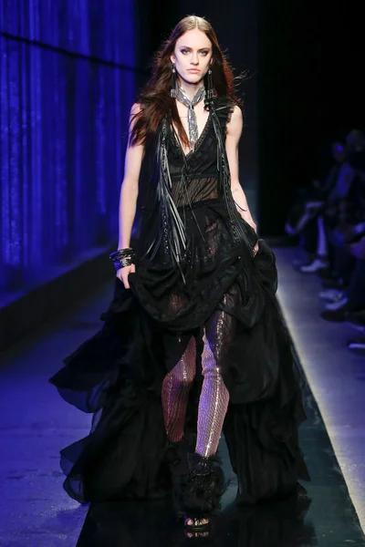 Look 17